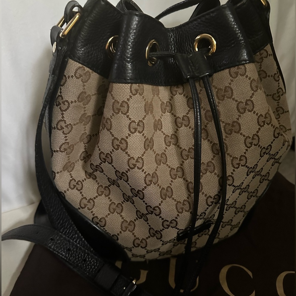Large Gucci GG Bucket Bag